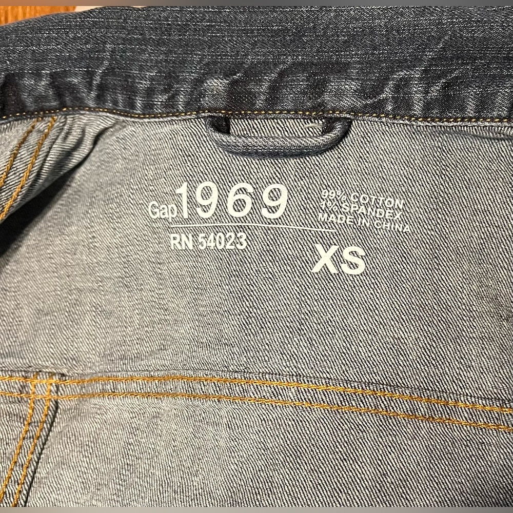 GAP 1969 Blue Dark Wash Denim Jacket XS EUC - Picture 6 of 6